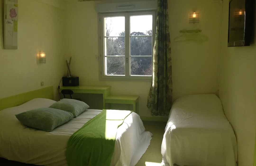 Family Hotel-1