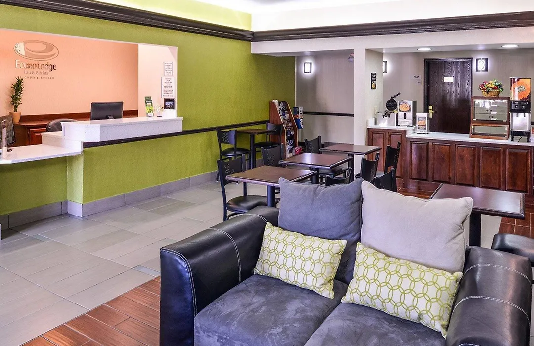 Econo Lodge Inn & Suites Shelbyville-1
