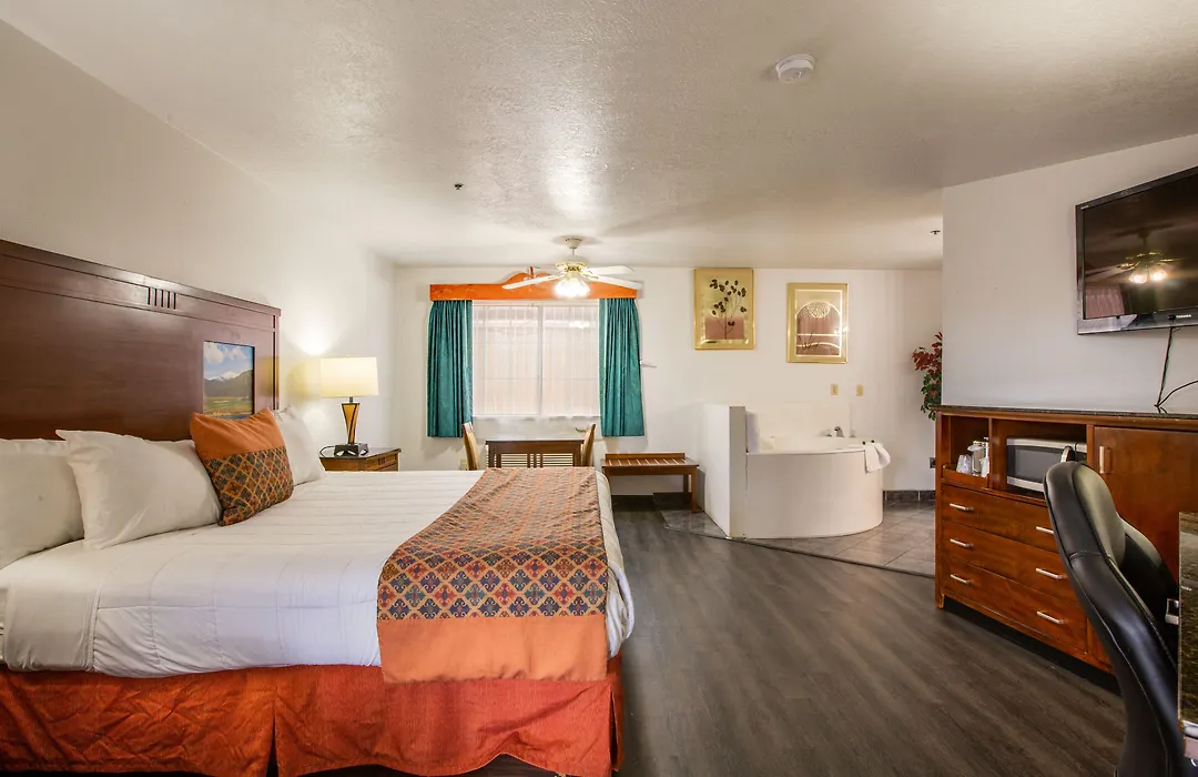 Sandia Peak Inn Old Town Abq, A Howard Johnson By Wyndham-1