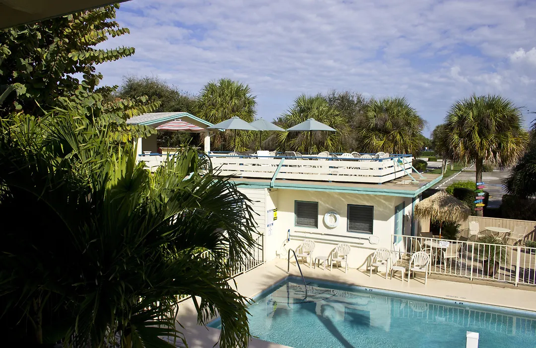 Seaspray Surf Lodge-1