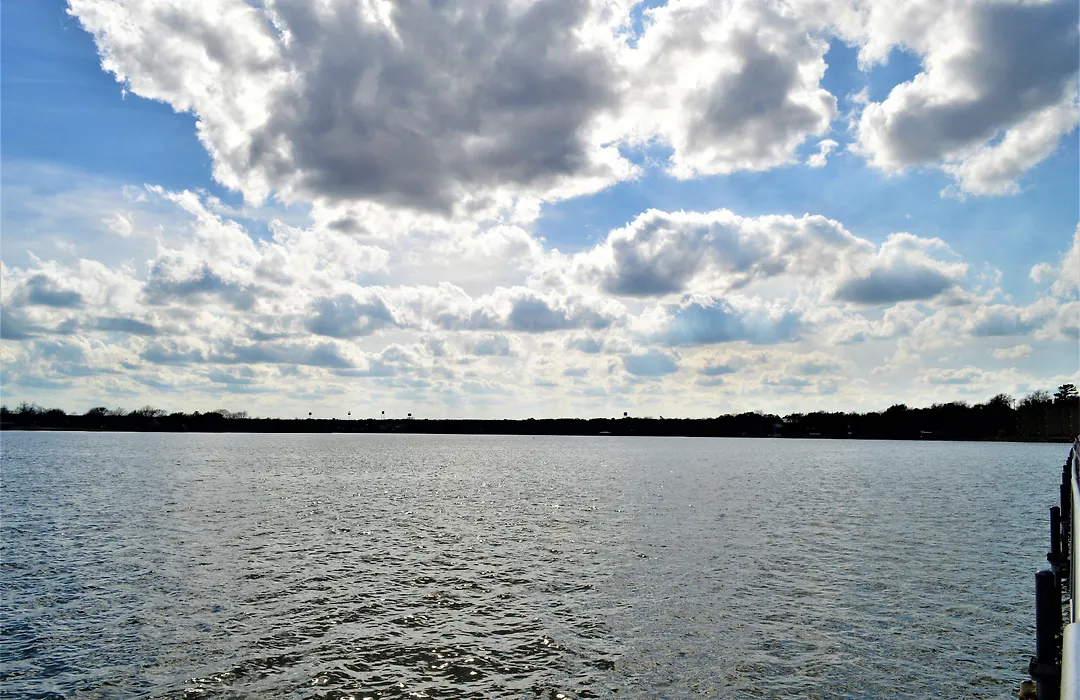 Lake View Inn-1