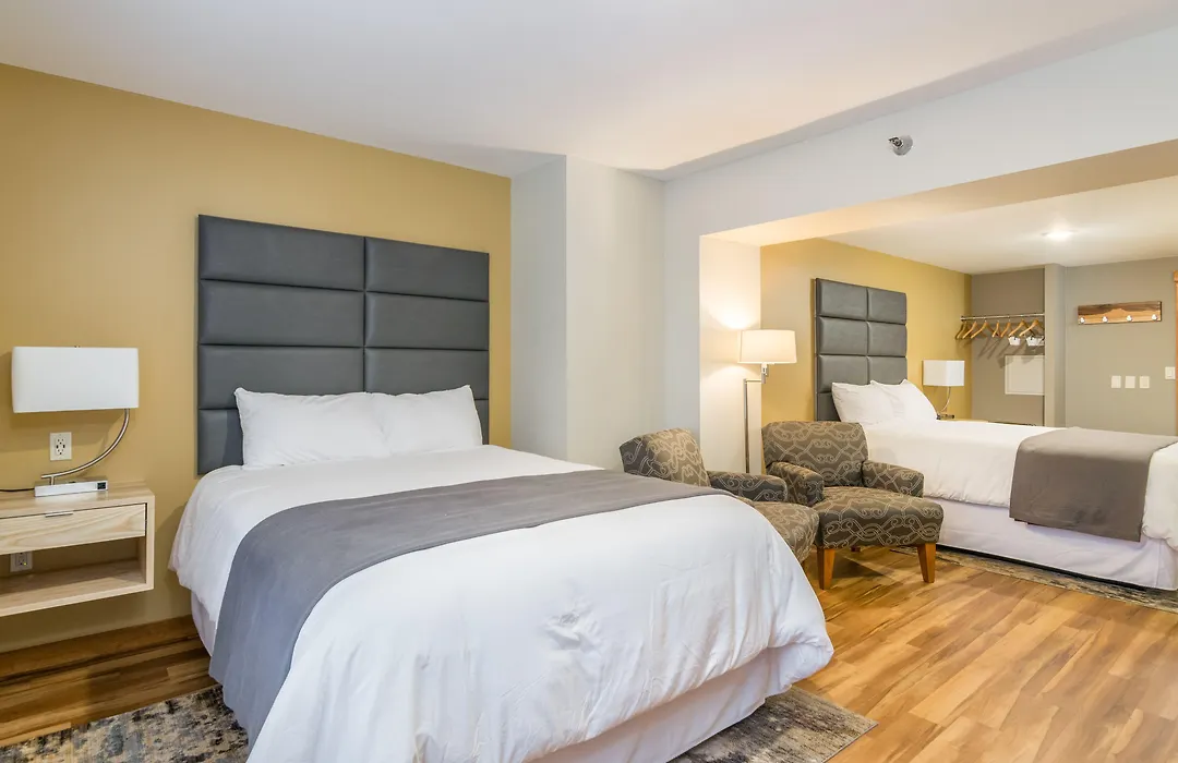 Grey Fox Inn-1
