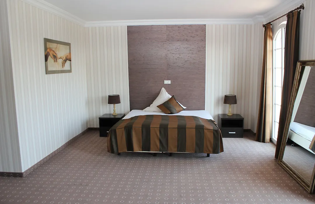 Waldhotel Marienheide-1