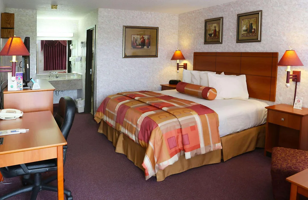 Magnuson Hotel Howell/Brighton-1