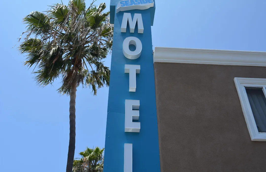 Seaside Motel-1