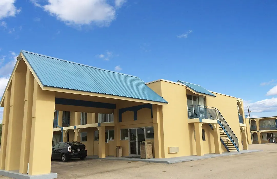 Americas Best Value Inn Schulenburg-1