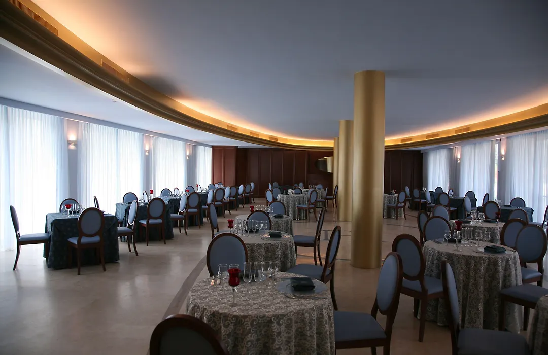 Hotel Royal-1