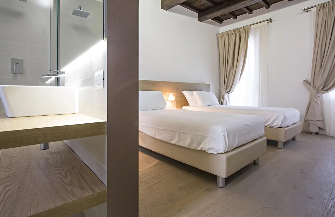 Borgoleoni 18 - Room&Breakfast-1