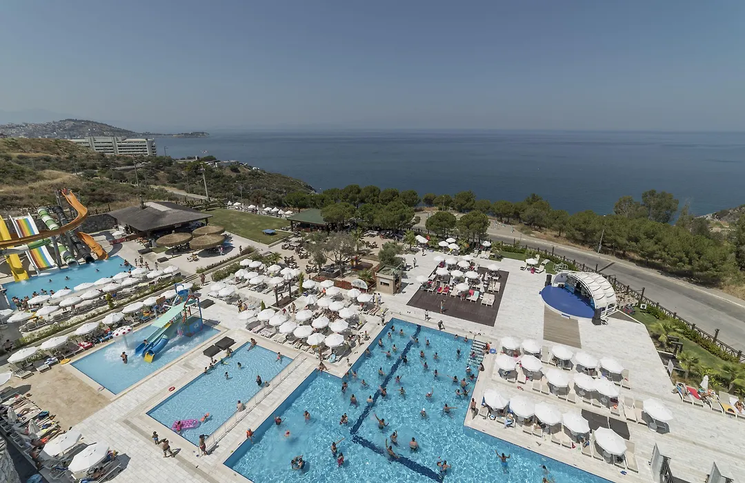 Ramada Resort Kusadasi & Golf-1