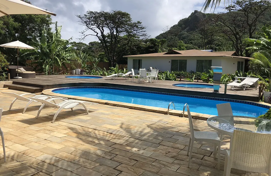 Dolphin Hotel-1