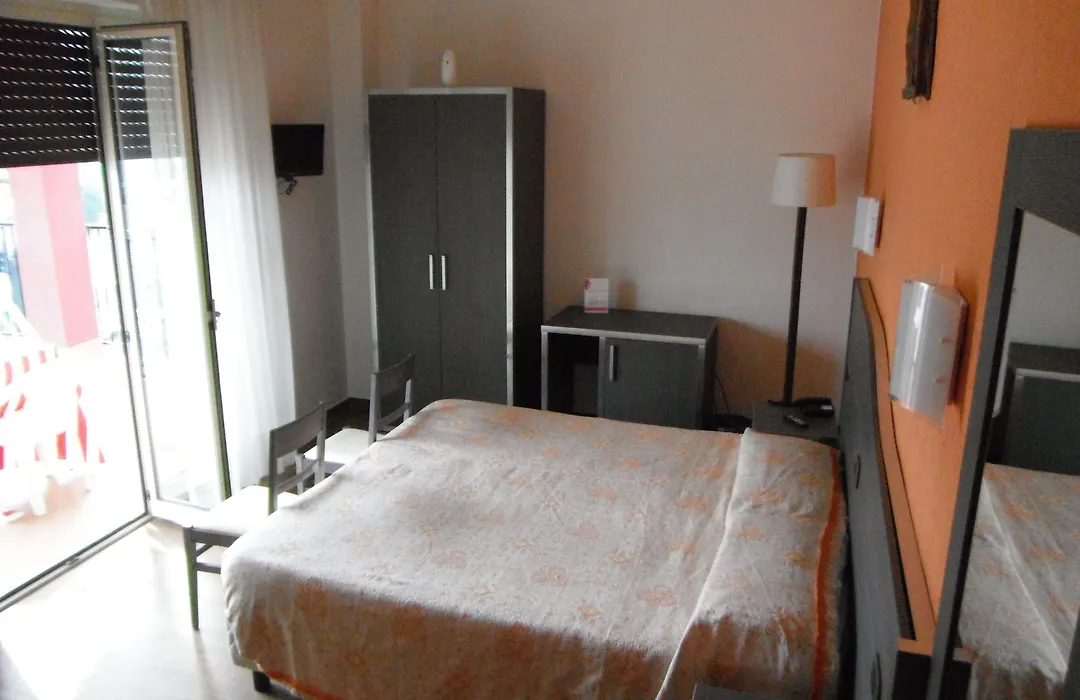 Hotel Renato-1