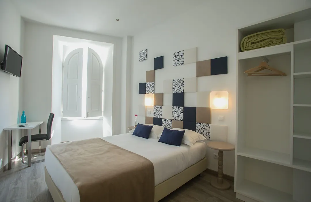 Thomar Story - Guest House-1
