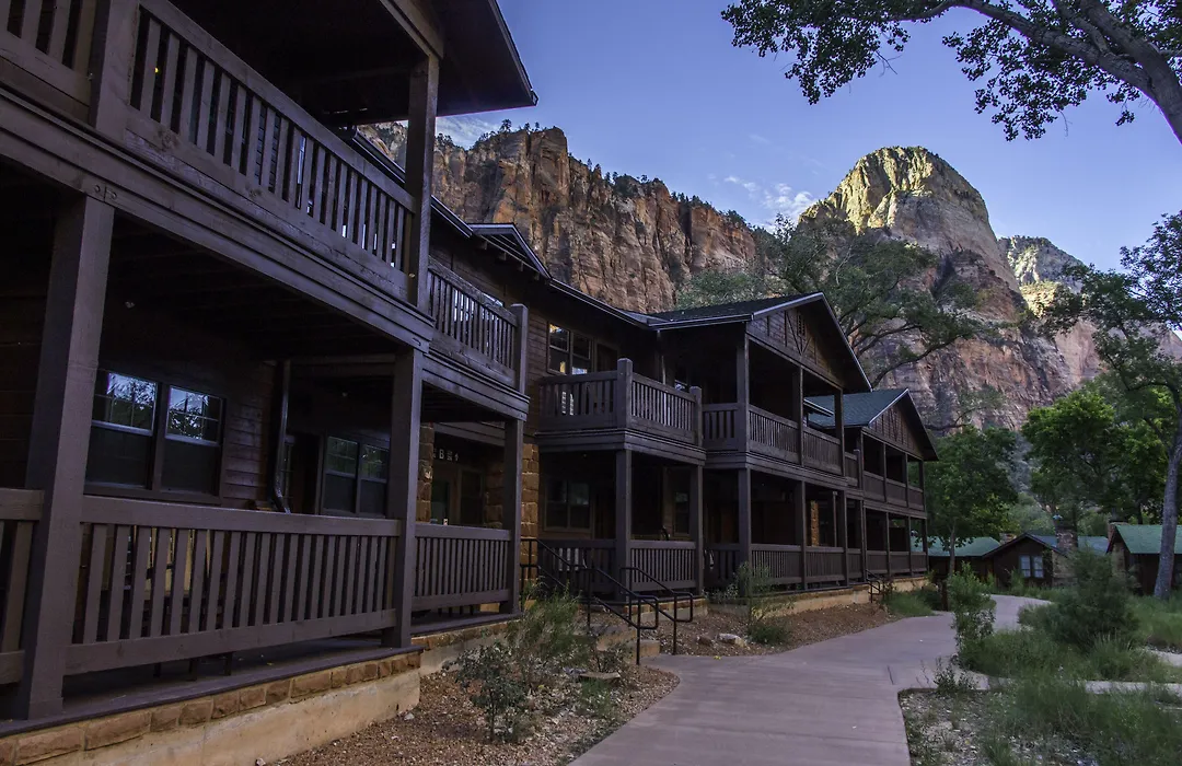 Zion Lodge-1