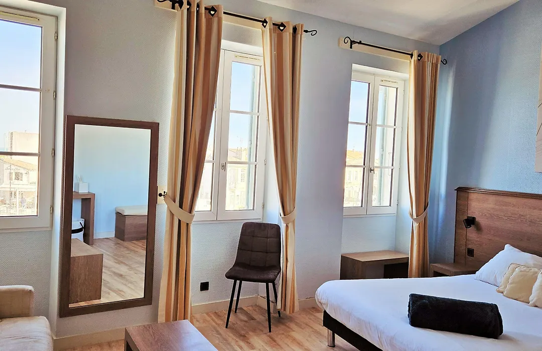 Hôtel du Port-1