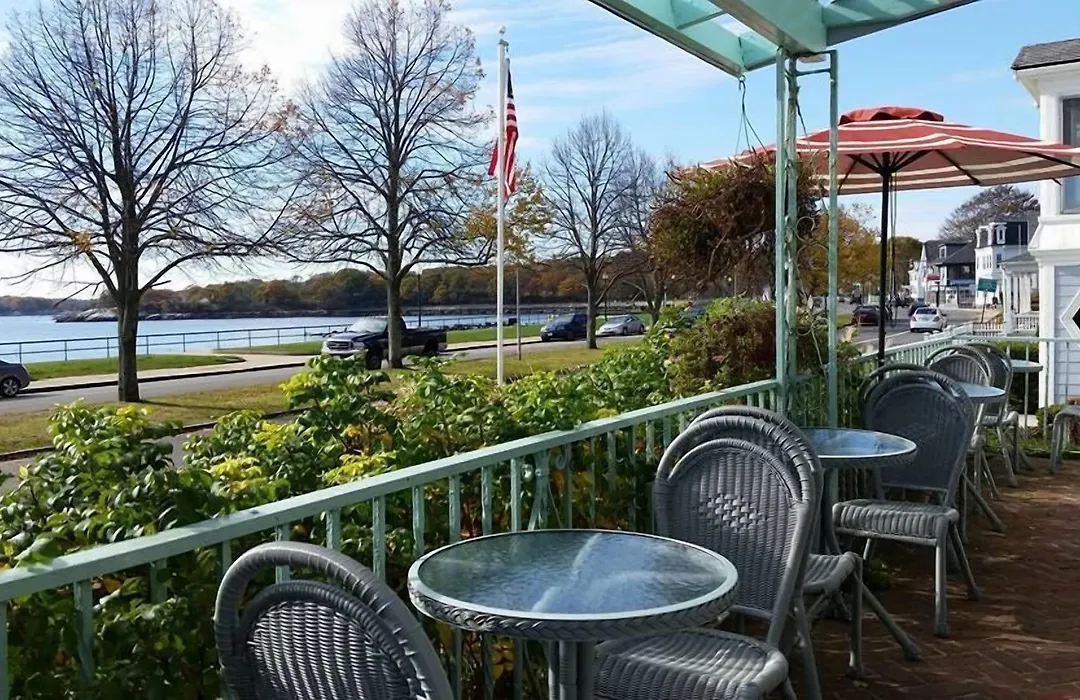 Harborview Inn-1