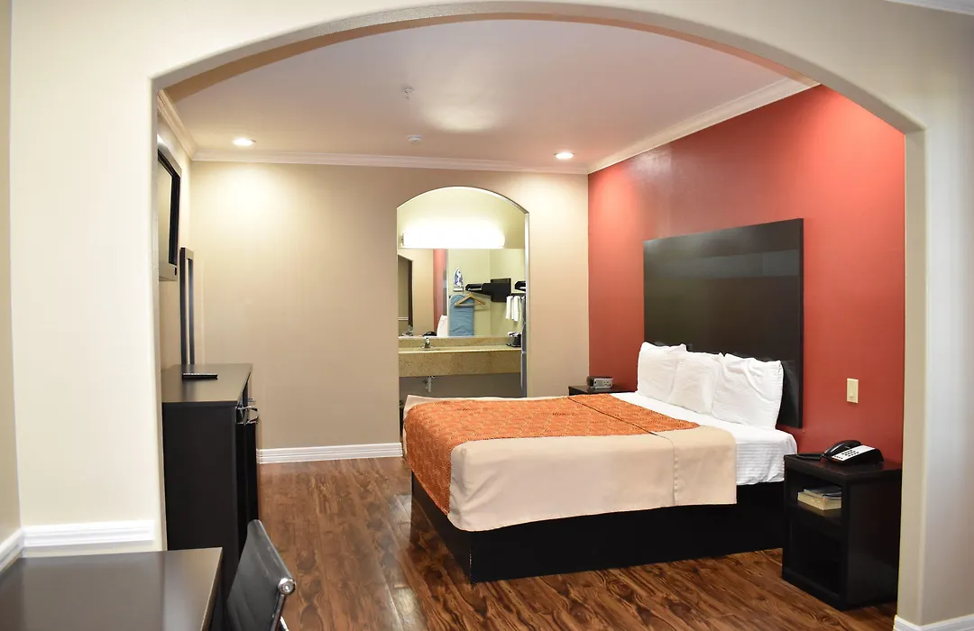 Platinum Inn Katy-1