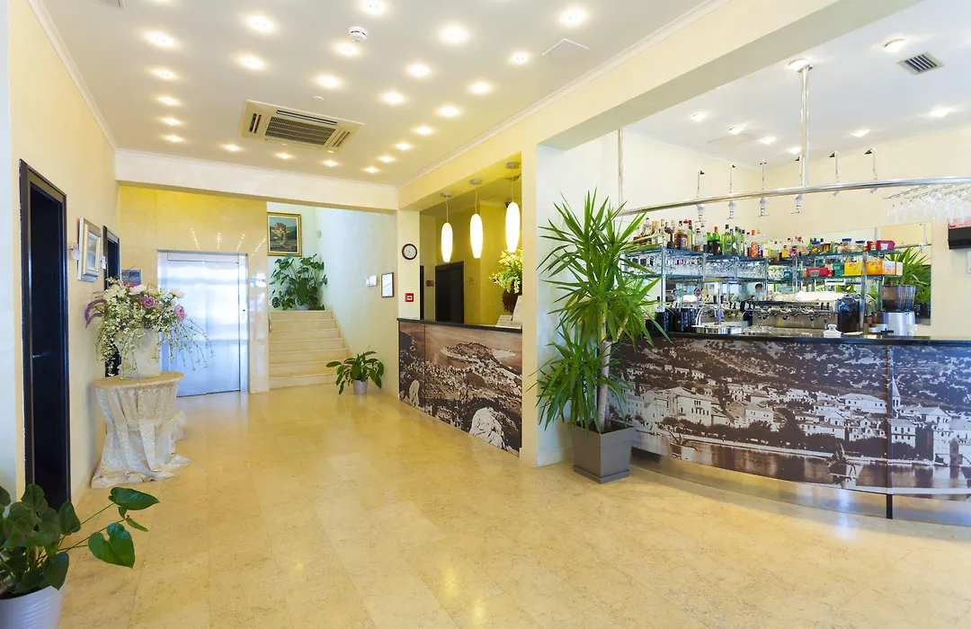 Hotel Milenij-1