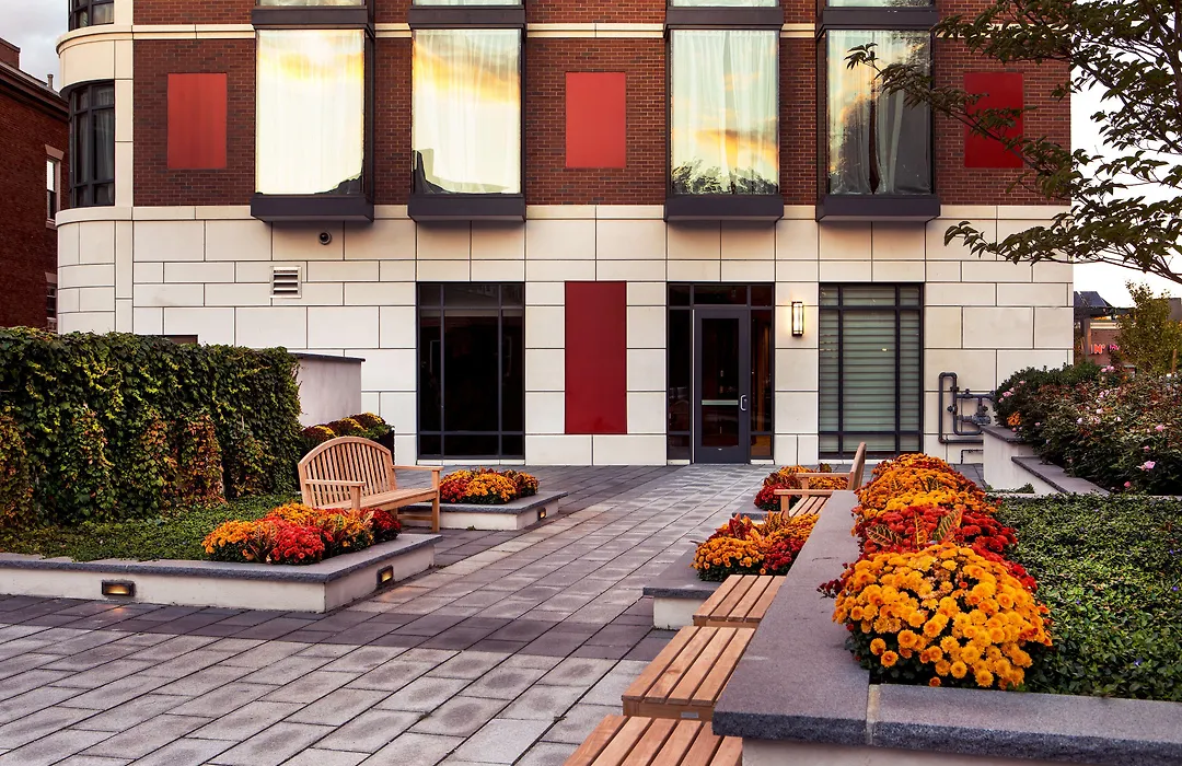 Porter Square Hotel-1