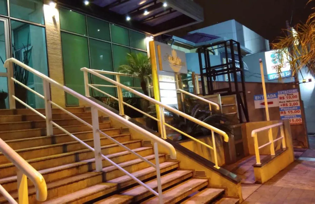 Hotel Luni-1