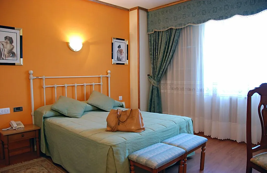 Hotel América-1