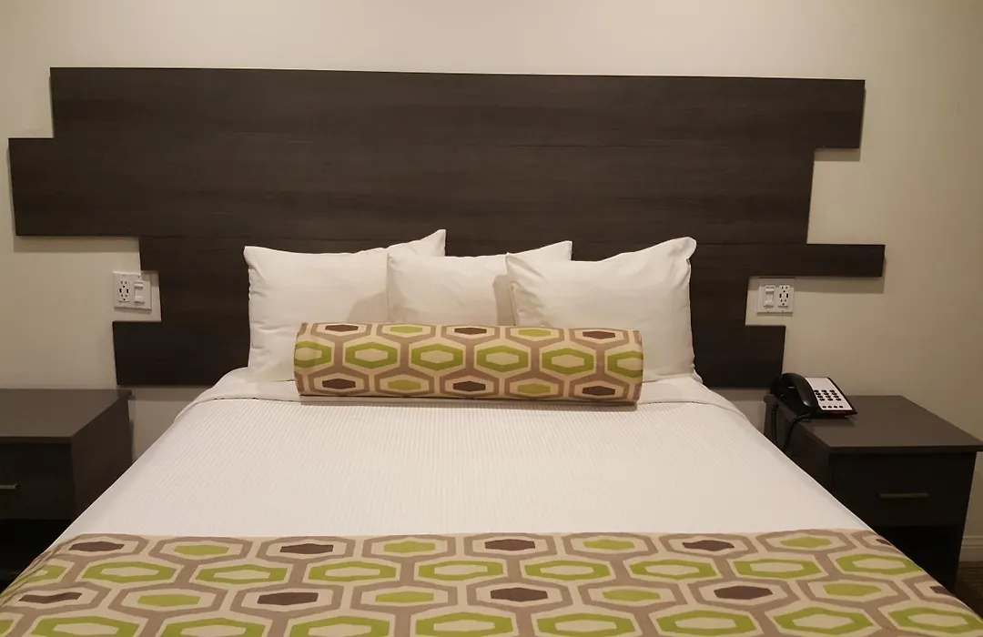 Jewel City Inn-1