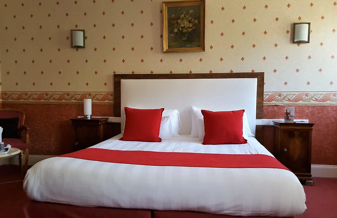 Contact Hotel Le Provence-1