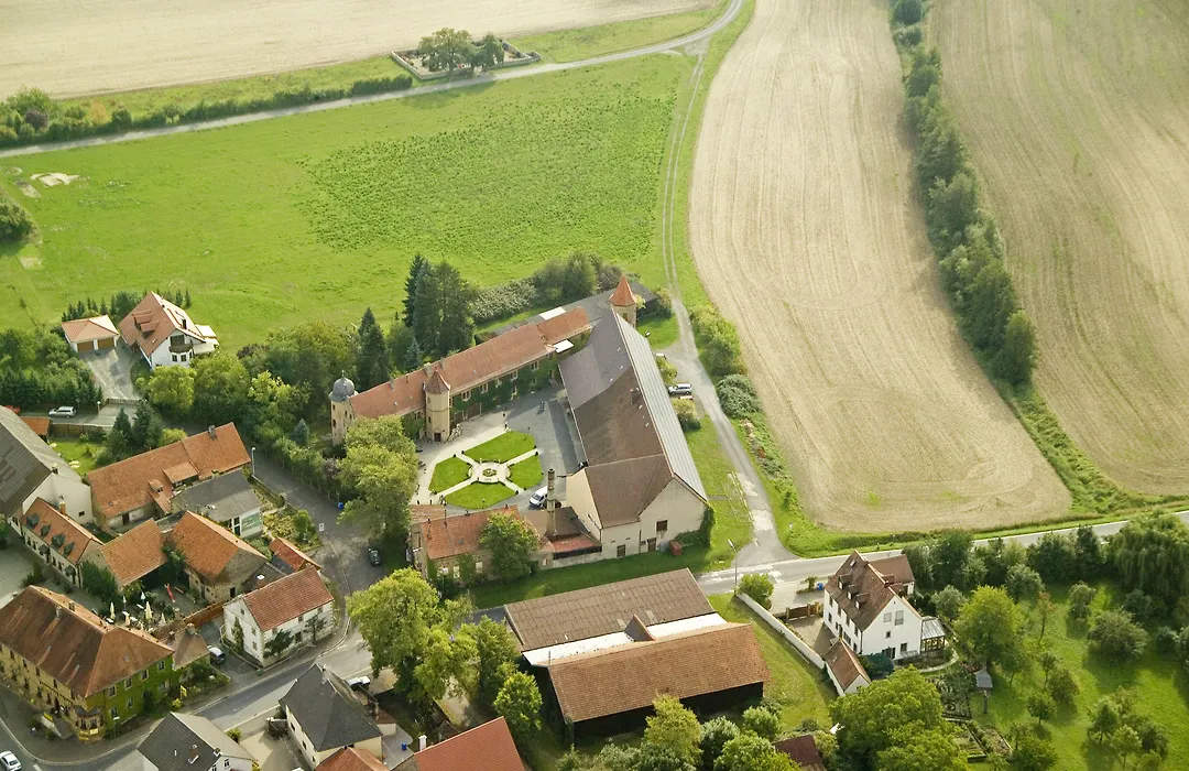 Wörners Schloss Weingut&Wellness-Hotel-1