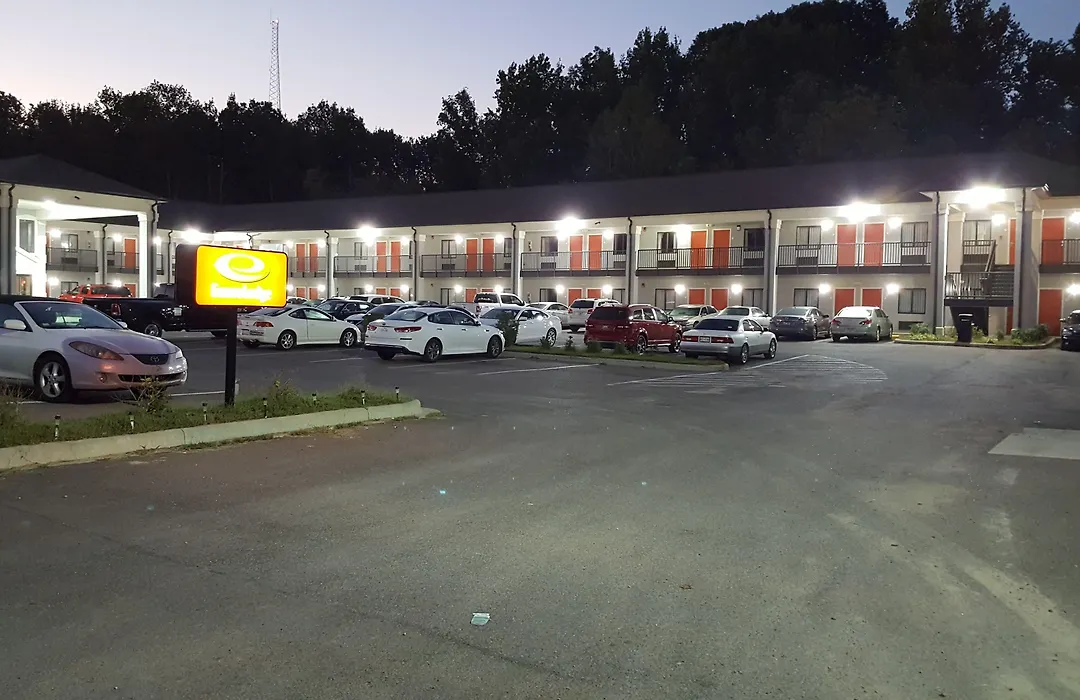 Econo Lodge Forrest City I-40-1