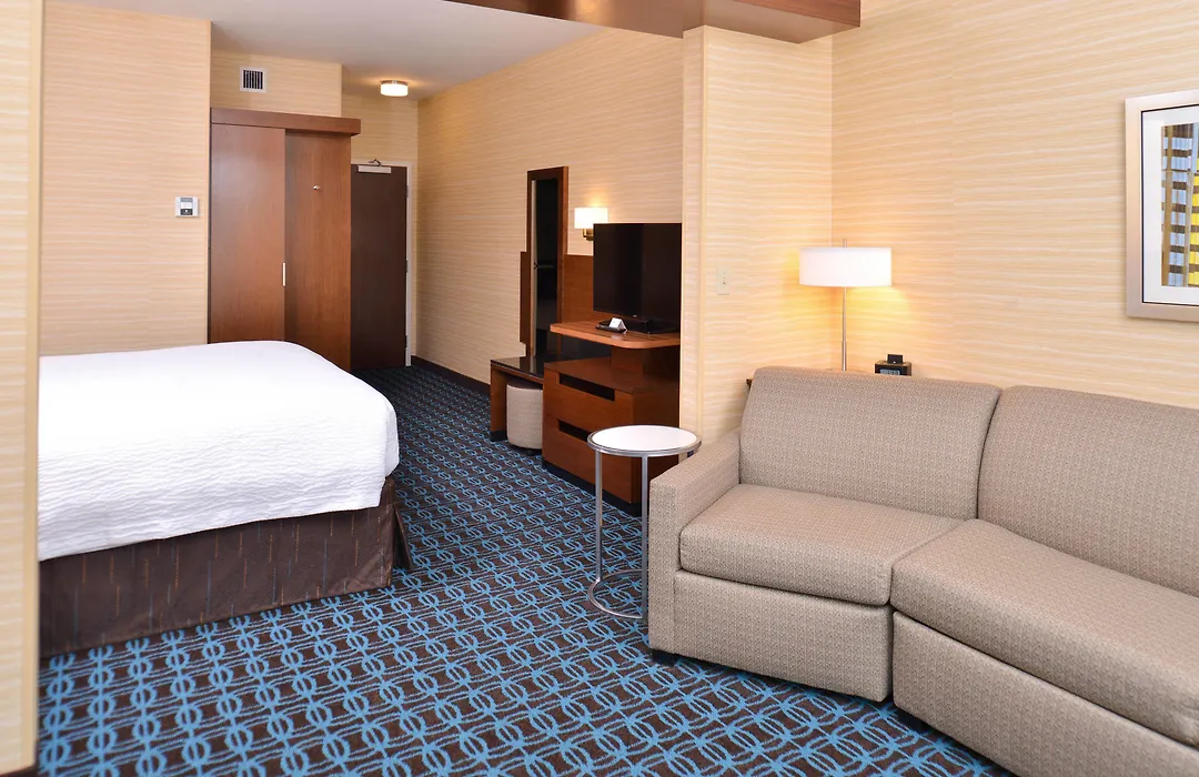 Fairfield Inn & Suites Farmington-1