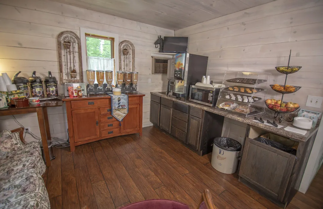 Coachlite Inn-1
