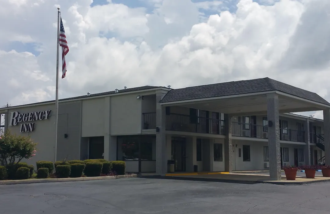 Regency Inn-1