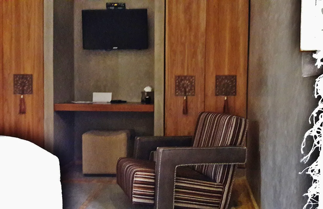 Riad Houma-1