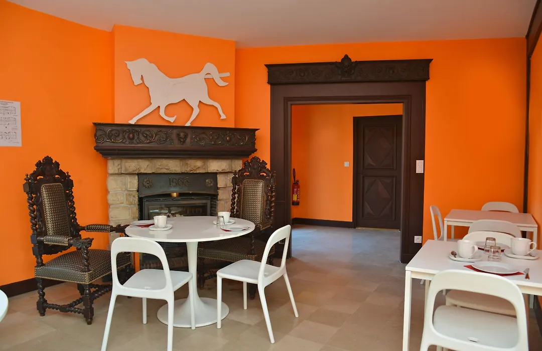 Logis - Hotel Restaurant La Mire-1