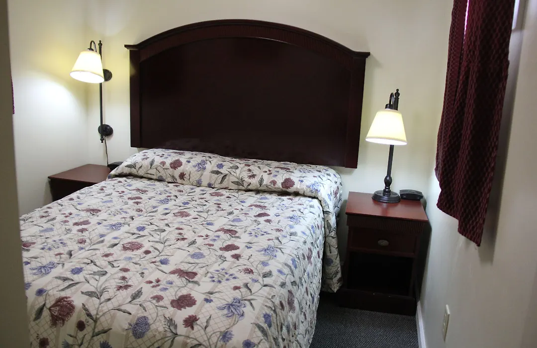 Pleasant Hill Motel-1