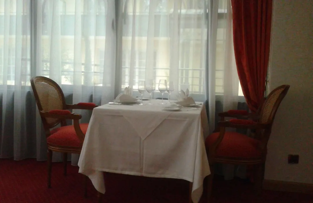 Medicis Home Dijon Les Petites Roches-1
