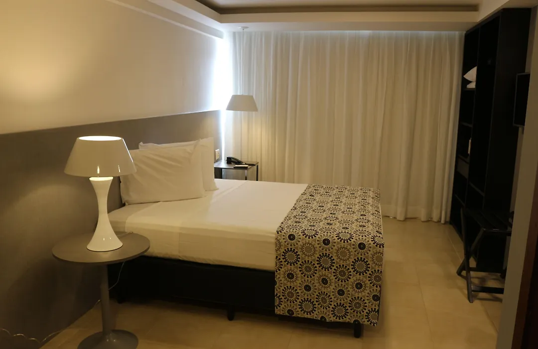 Executive Hotel-1