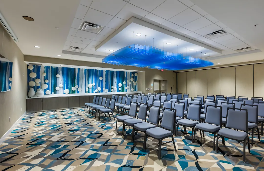 Holiday Inn Express & Suites Orlando At Seaworld By Ihg - With Free Shuttle Service To Seaworld Parks-1