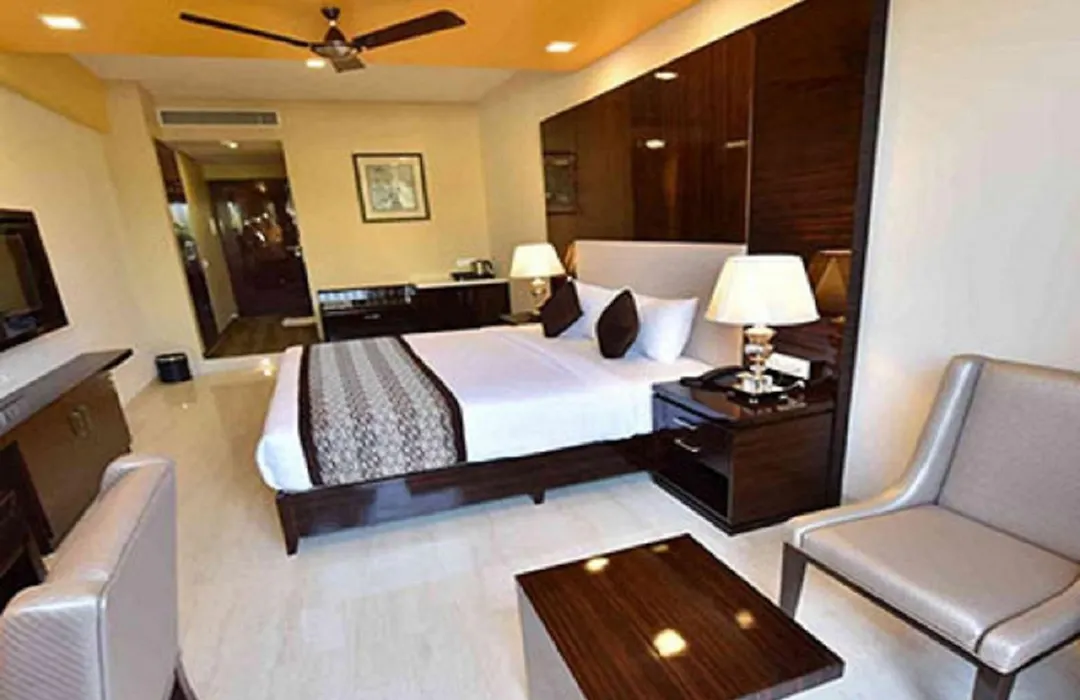 Hotel Calangute Central-1