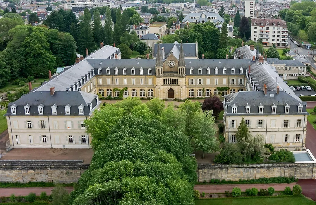 Espace Bernadette Soubirous Nevers-1