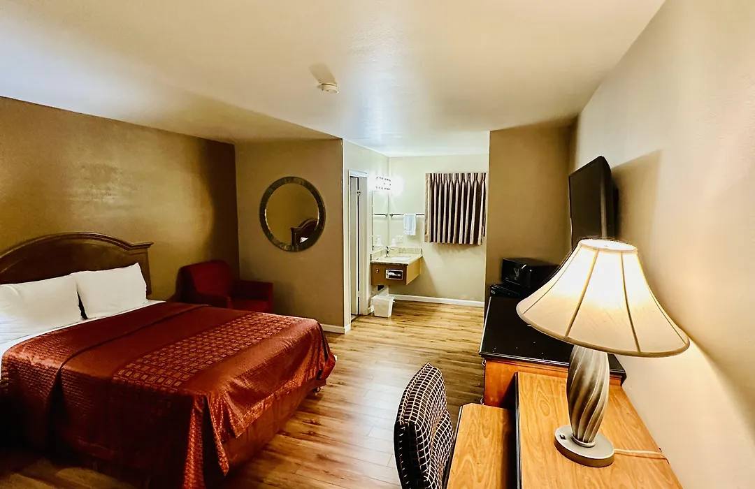 Franciscan Inn Motel-1