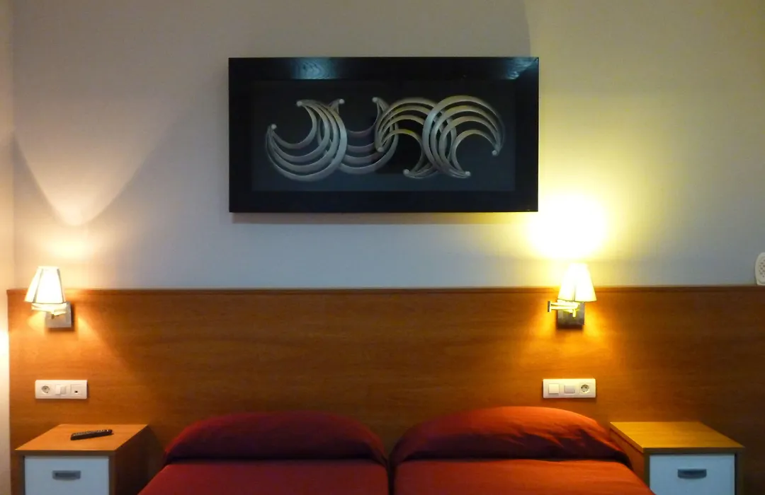 Hostal Drassanes-1