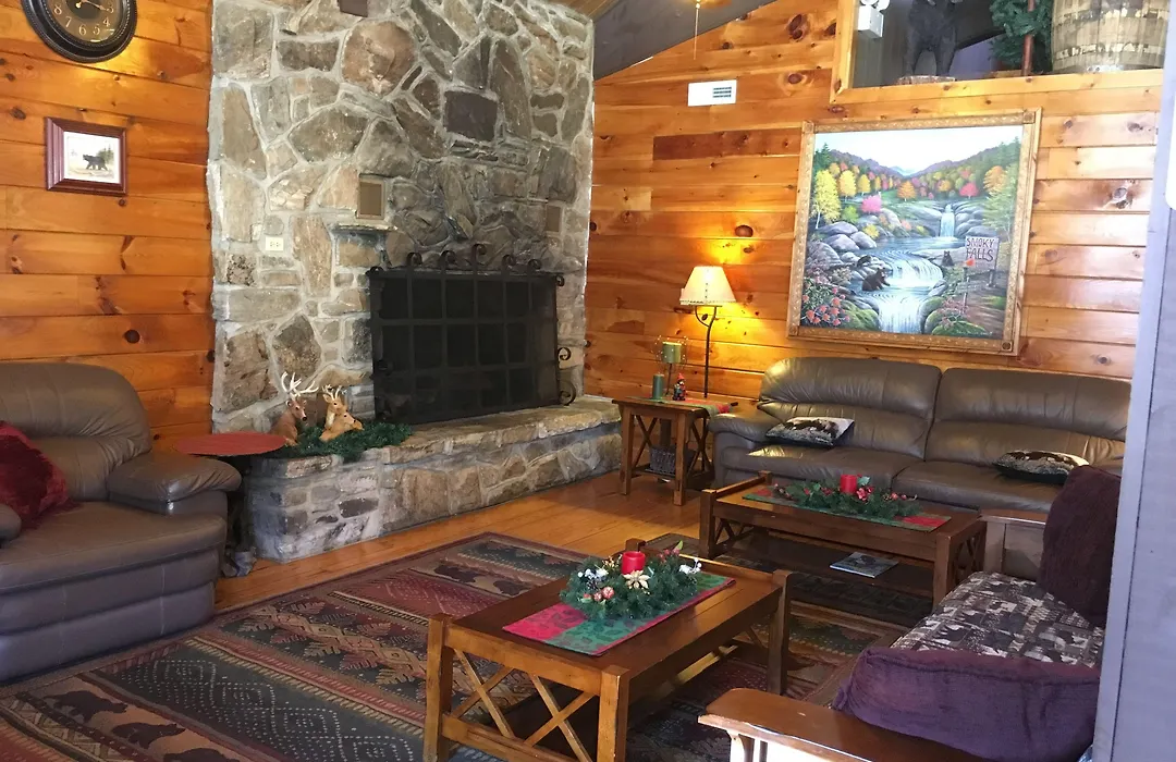 Smoky Falls Lodge-1