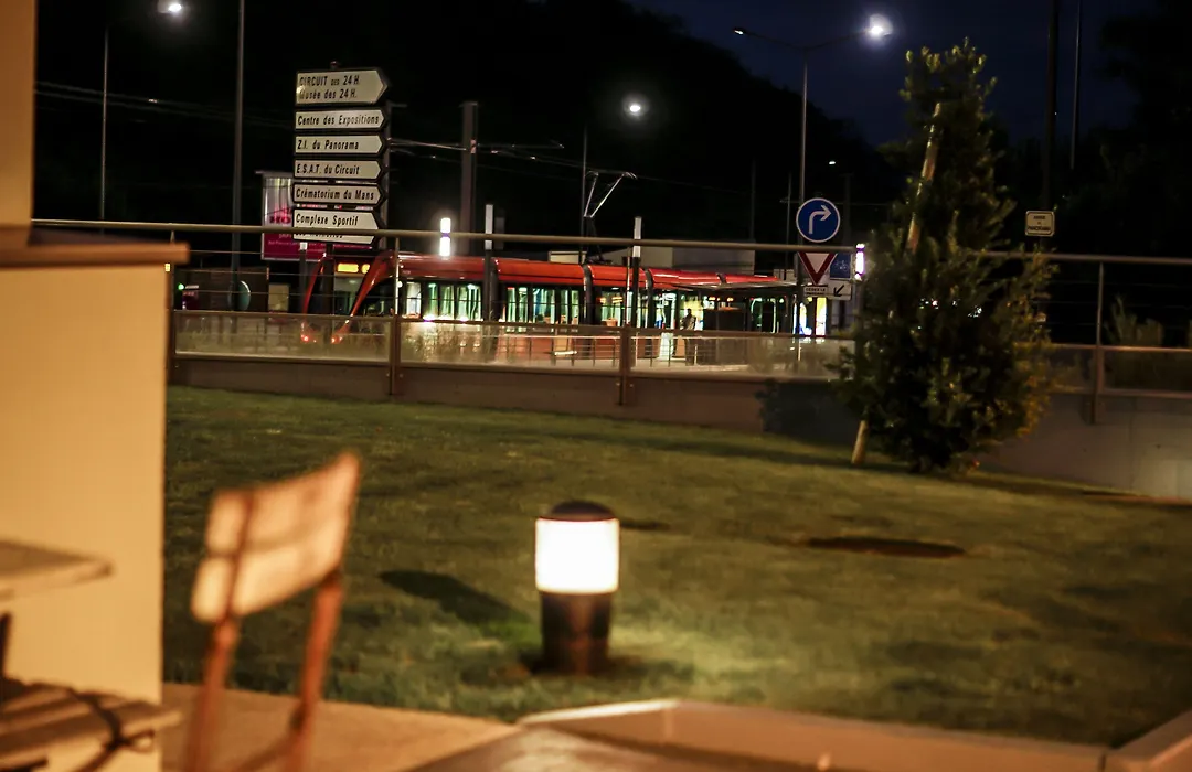 H24 Hotel-1