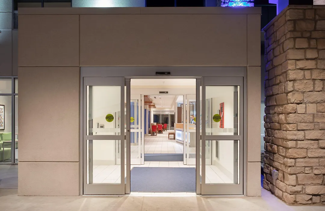 Holiday Inn Express & Suites - Sterling By Ihg-1