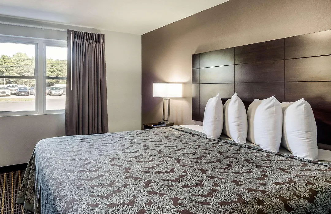Rodeway Inn Middleboro-Plymouth-1