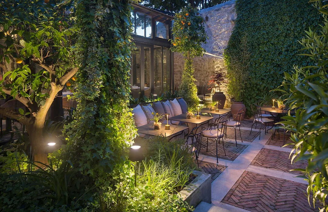 Almayer Art & Heritage Adults Only Hotel And Dependance Rooms-1