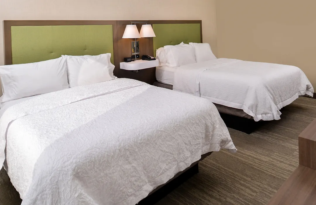 Hampton Inn By Hilton Omaha Airport, Ia-1
