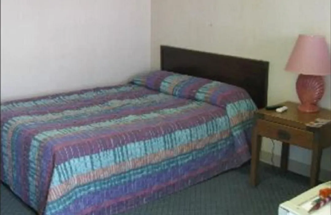 Sandpiper Motel-1