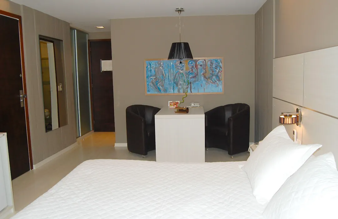 Hotel Manta-1