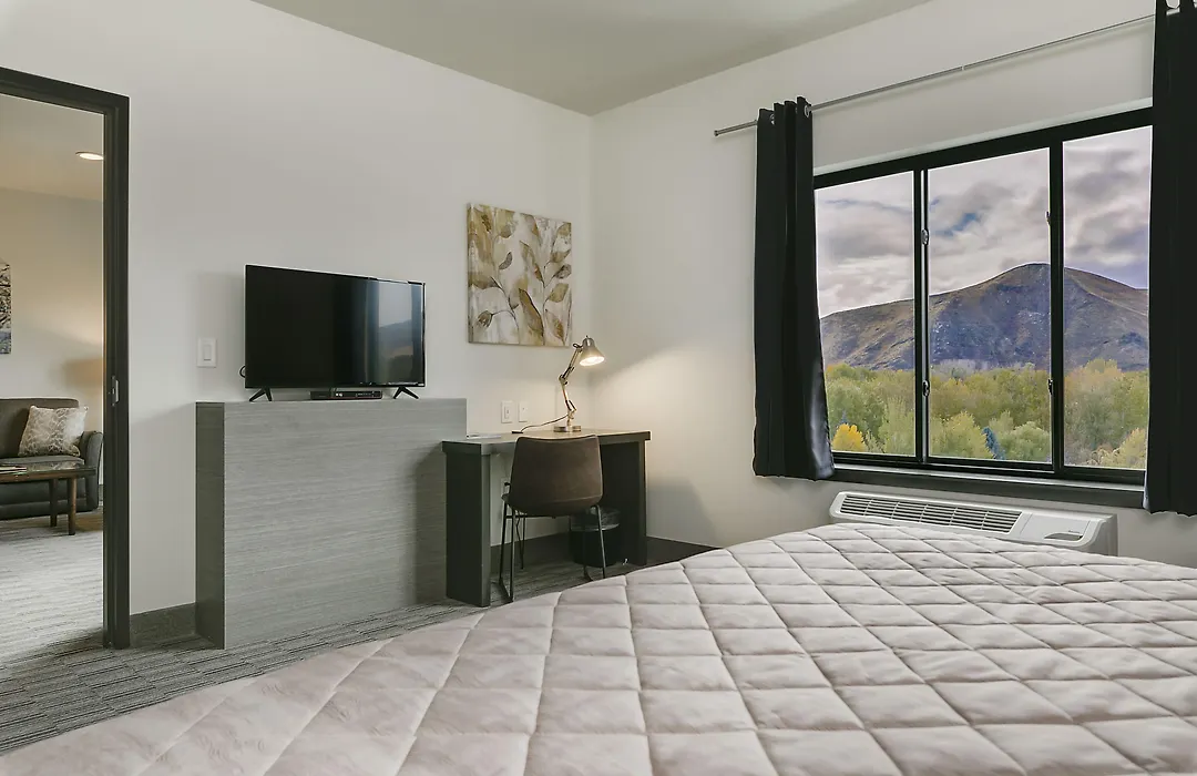 Silver Creek Hotel-1